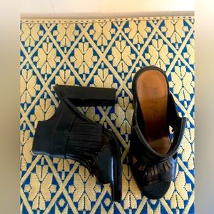 Nasty Gal black mule